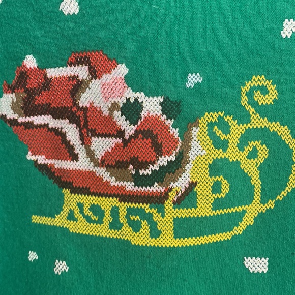 Green Christmas sweater Santa reindeer size med - Picture 2 of 5
